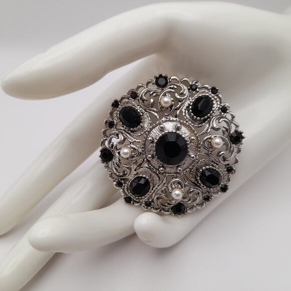 Vintage Black Glass Rhinestones Faux Pearls Silver Tone Brooch Pin - 2 Inches - Picture 2 of 7